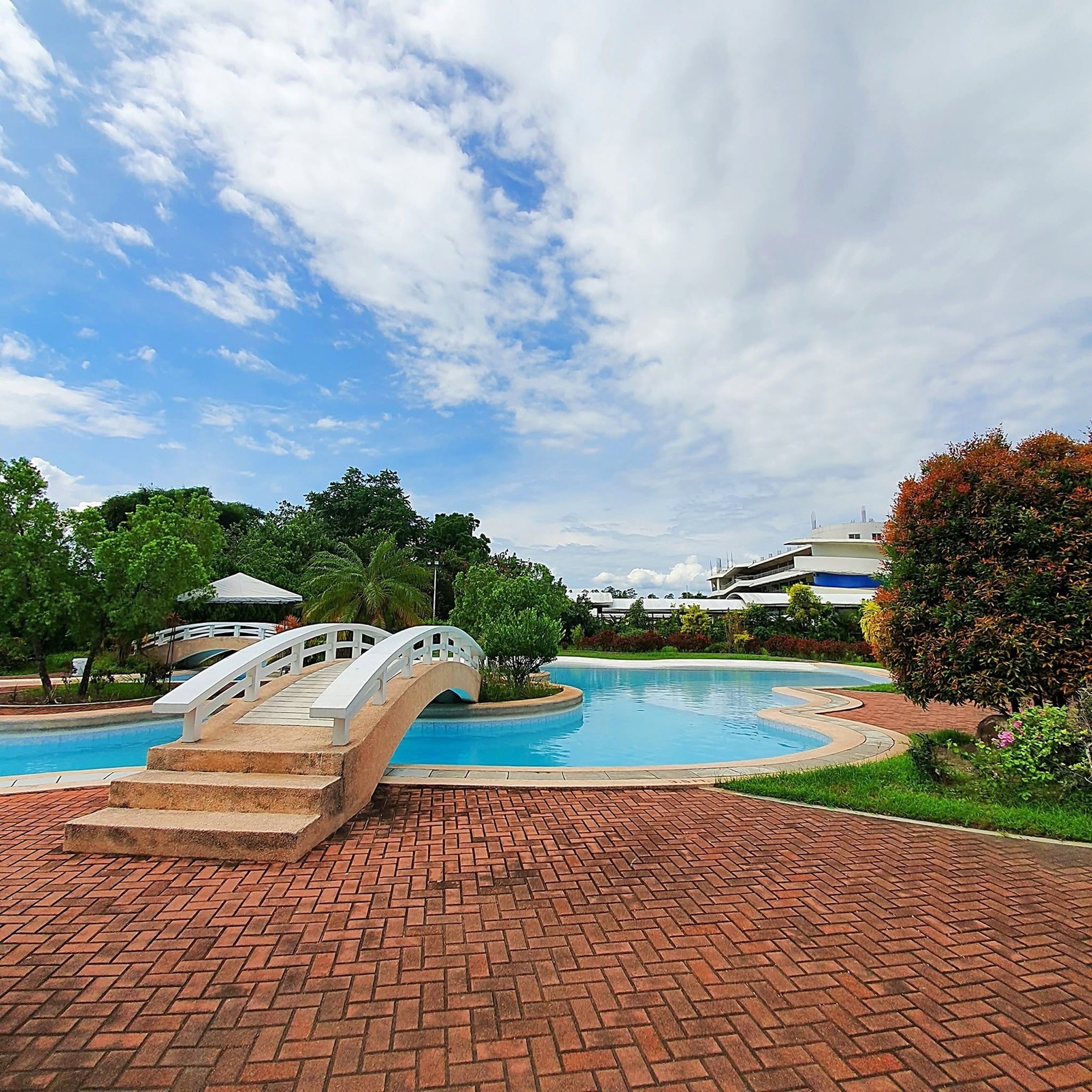 Pool deck